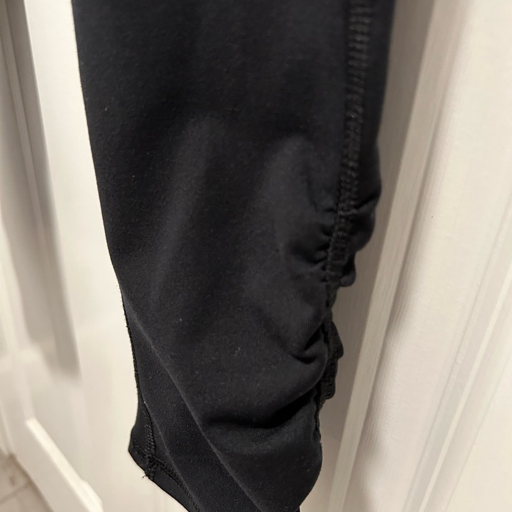 Yoga pants - Picture 3 of 3